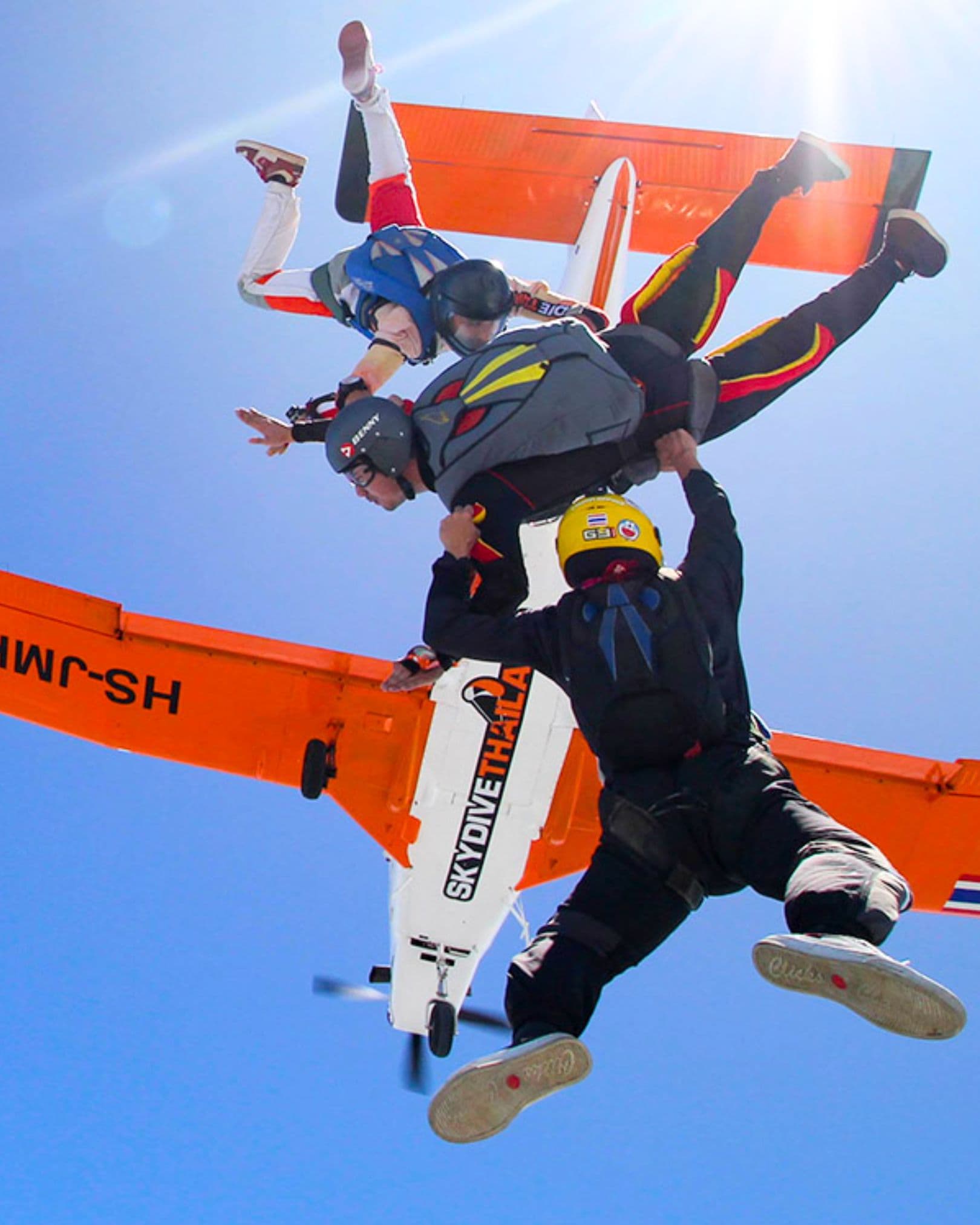 Skydive Thailand - Learn to skydive